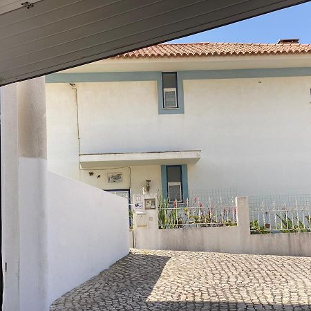 Superbe Appartement Proche De La Plage Nazare Exterior photo