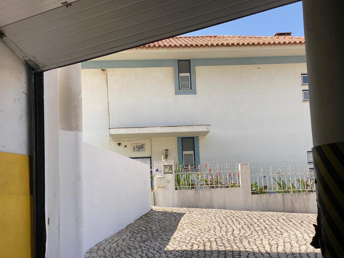 Superbe Appartement Proche De La Plage Nazare Exterior photo